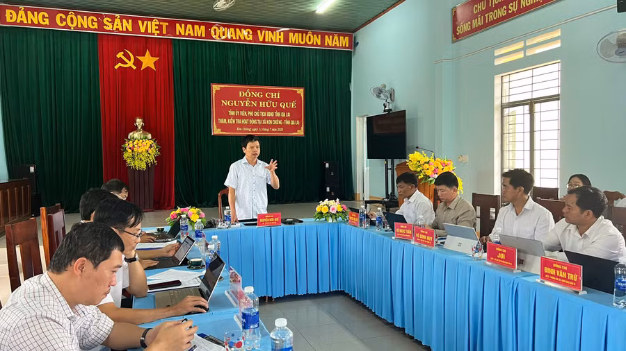 pho-chu-tich-ubnd-tinh-nguyen-huu-que-ket-luan-buoi-lam-viec.jpg