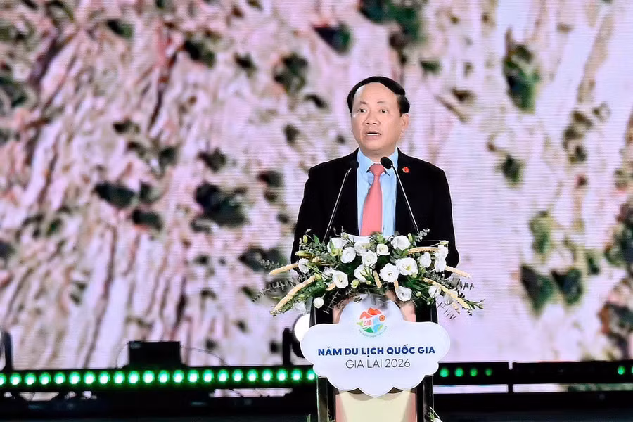 pham-anh-tuan.jpg