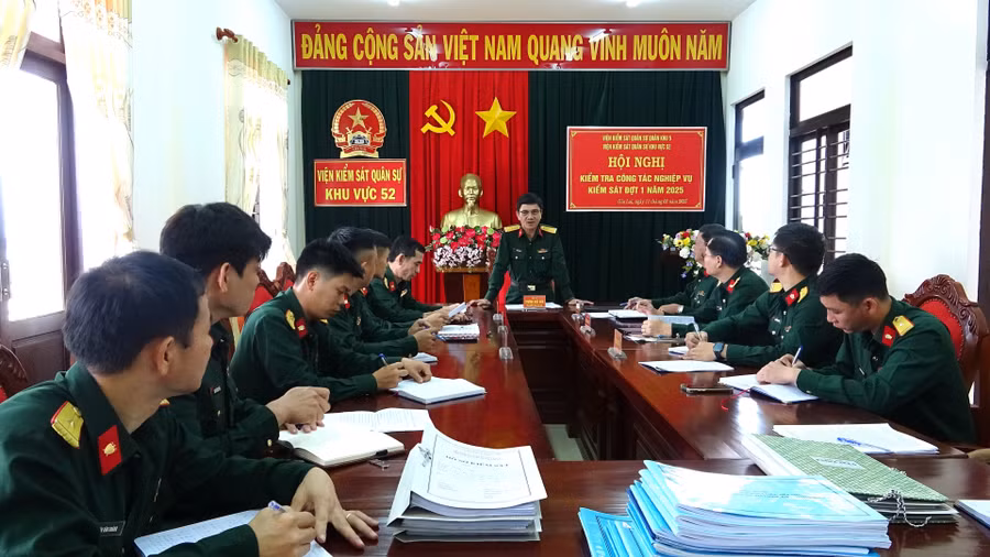 hinh-2-dai-ta-truong-duc-anh-vien-truong-vien-kiem-sat-quan-su-quan-khu-5-ket-luan-tai-buoi-kiem-tra.jpg