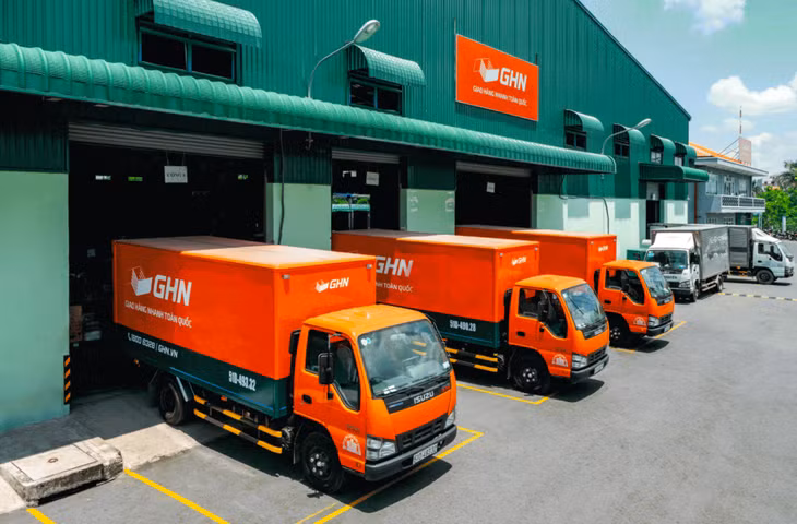 giao-hang-nhanh-la-mot-trong-nhung-don-vi-logistics-lon-tai-viet-nam-anh-ghn.png