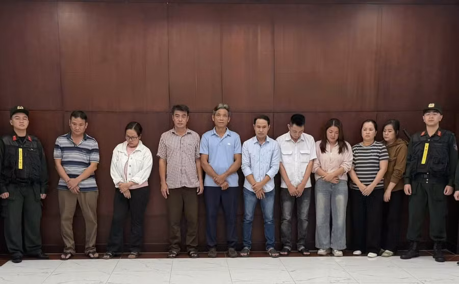 nhom-bi-can-tai-co-quan-dieu-tra-anh-cong-an-tp-hcm.jpg