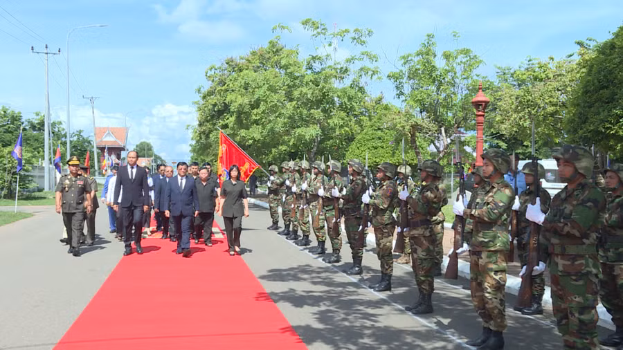 lanh-dao-tinh-preah-vihear-don-doan-ban-chuyen-trach-tinh-gia-lai.jpg