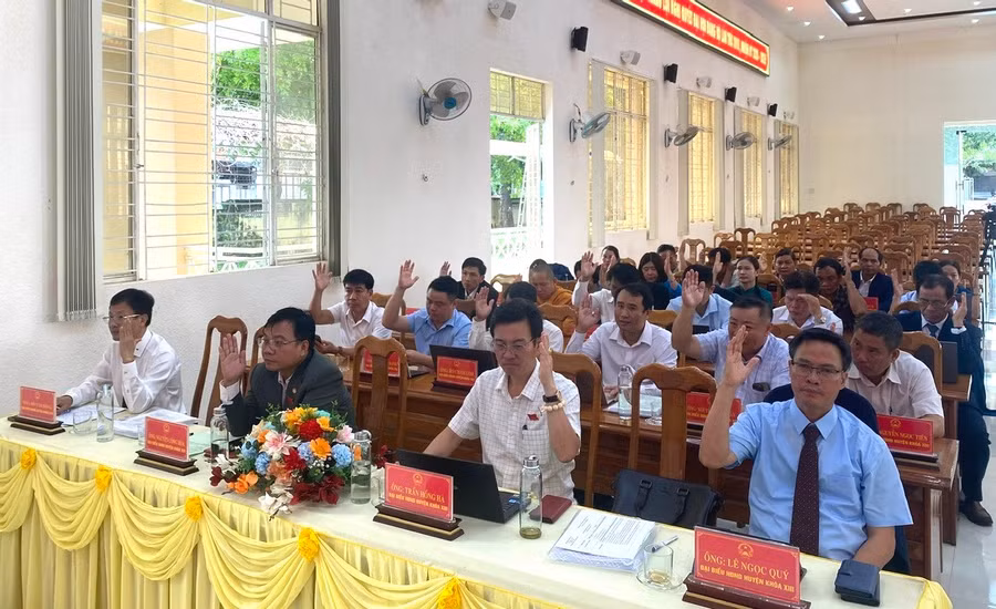 hdnd-huyen-ia-grai-khao-xiii-thong-qua-6-du-thao-nghi-quyet-tai-ky-hop-thu-21.jpg