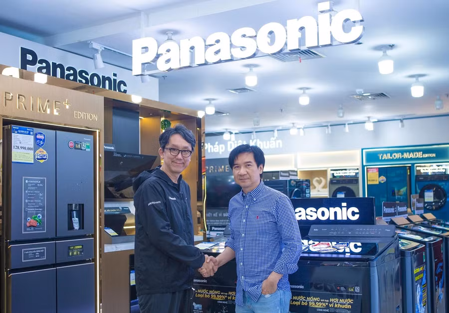 dai-dien-panasonic-viet-nam-va-cao-phong-tai-le-ky-ket-thoa-thuan-hop-tac-o-tp-hcm-cuoi-thang-9-anh-panasonicjpg.jpg