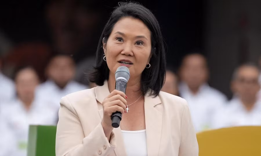 tong-thong-peru-keiko-fujimori-phat-bieu-tai-pucusana-ngoai-o-thu-do-lima-hom-48-anh-reutersjpg.jpg