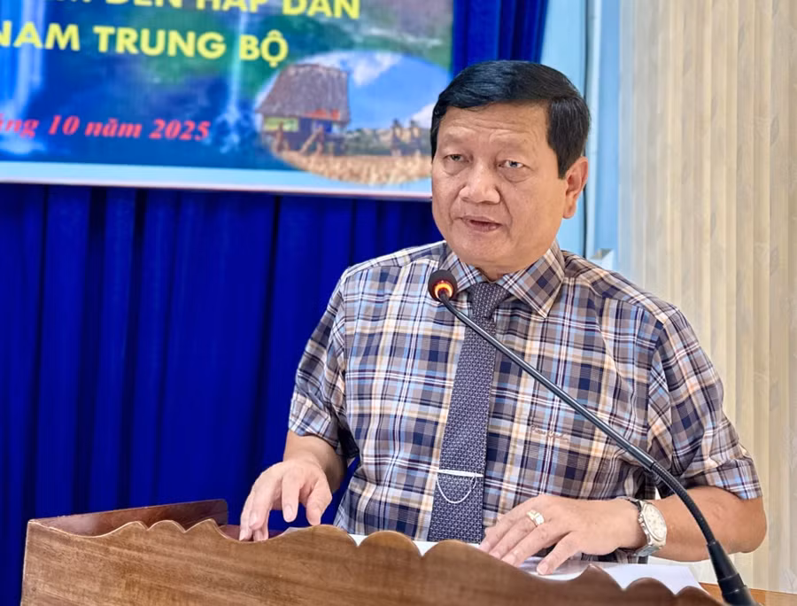 1-thac-si-ngo-khac-ngoc-tinh-uy-vien-bi-thu-dang-uy-hieu-truong-truong-chinh-tri-tinh-phat-bieu-tai-hoi-thao-anh-ha-duy.jpg