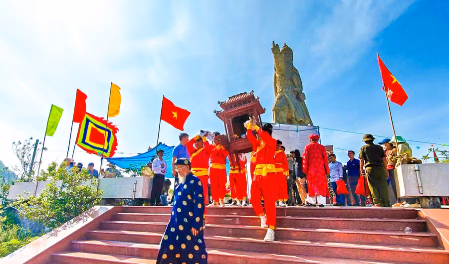 trang-nghiem-le-ruoc-giac-linh-duc-thanh-tran-tai-quy-nhon.jpg