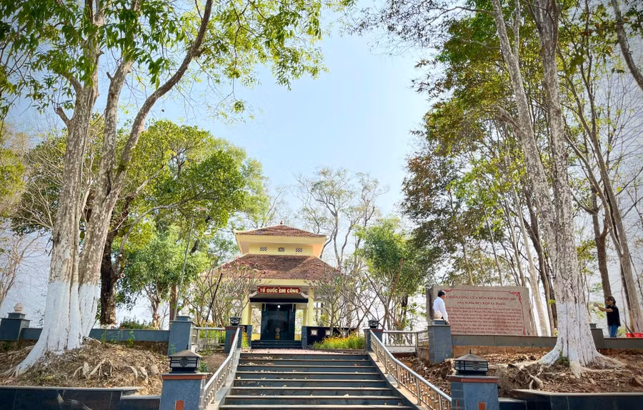 gia-lai-xep-hang-di-tich-cap-tinh-nha-bia-tuong-niem-tai-don-649.jpg