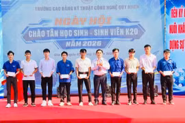Trường CĐ Kỹ thuật Công nghệ Quy Nhơn tổ chức ngày hội chào tân học sinh, sinh viên K20
