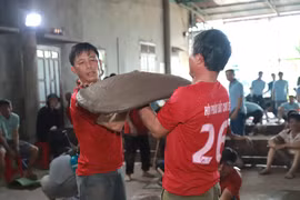 Rộn ràng tiếng pháo đất 