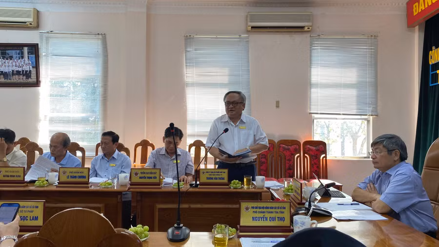 Ông Trương Văn Thiêng-Chủ tịch kiêm Giám đốc Công ty Xổ số Kiến thiết tỉnh Gia Lai thông tin về tình hình hoạt động kinh doanh tại các thị trường. Ảnh: Sơn Ca.
