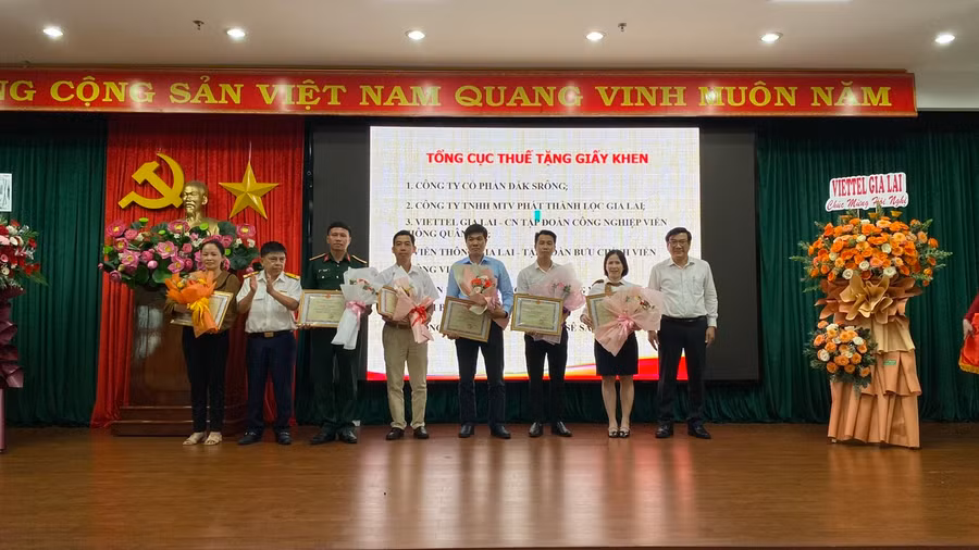 Các chính sách hỗ trợ người nộp thuế đã tiếp thêm động lực để người dân, doanh nghiệp phục hồi phát triển hoạt động sản xuất kinh doanh, tích cực đóng góp trở lại cho ngân sách nhà nước. Ảnh: Sơn Ca