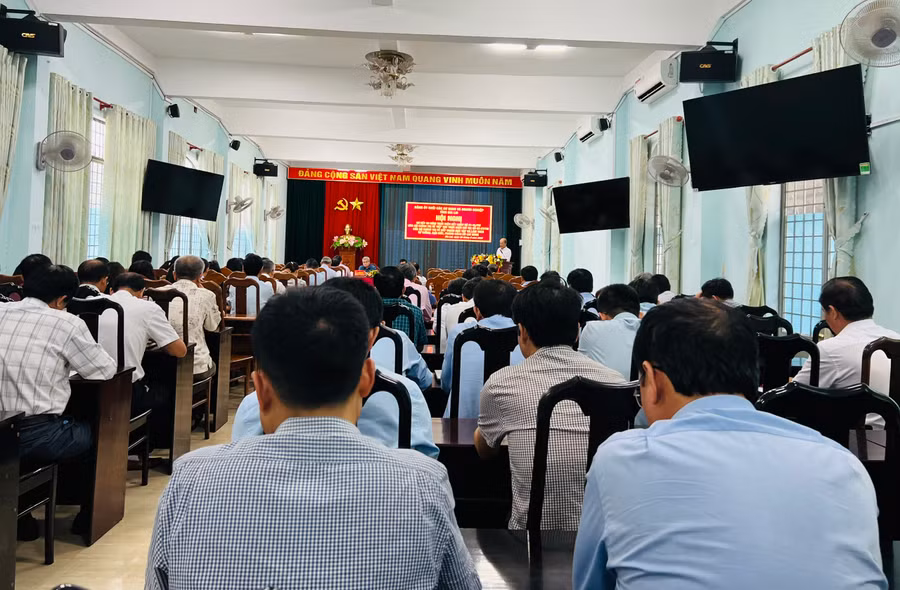 Quang cảnh hội nghị sơ kết 3 năm thực hiện Kết luận số 01-KL/TW do Đảng ủy Khối các Cơ quan và Doanh nghiệp tỉnh tổ chức. Ảnh: M.N
