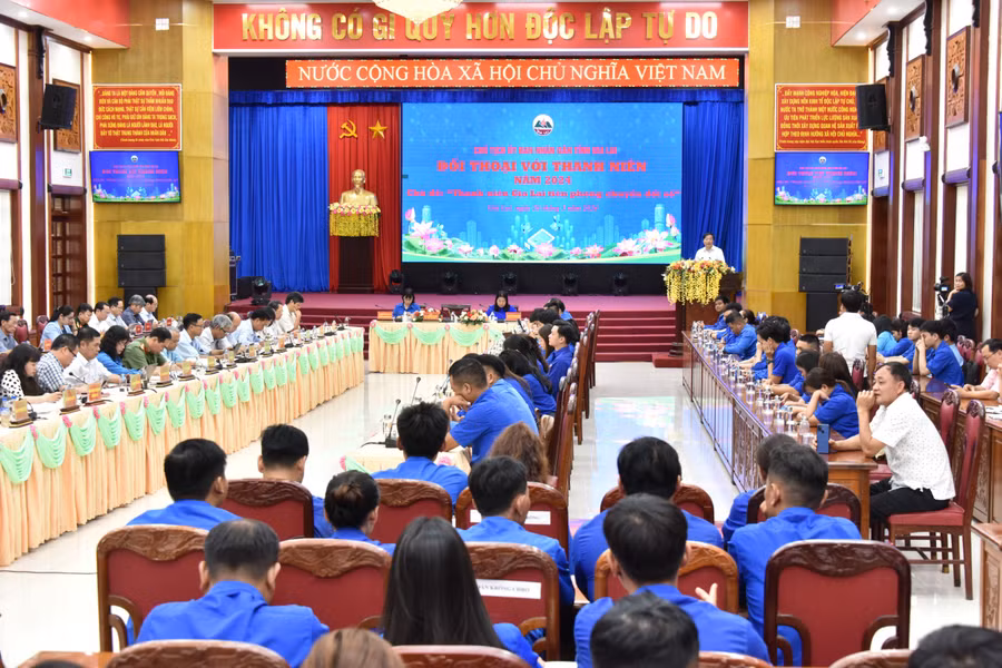 Quang cảnh hội nghị đối thoại. Ảnh: Đ.T
