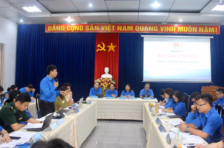 Quang cảnh hội nghị tổng kết Tháng Thanh niên. Ảnh: Phan Lài