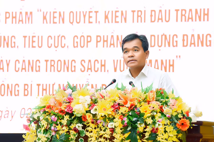 Bí thư Tỉnh ủy Hồ Văn Niên phát biểu kết luận hội nghị. Ảnh: Đ.T