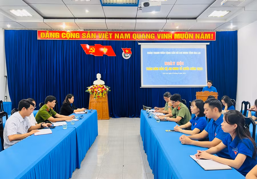 Quang cảnh ngày hội Toàn dân bảo vệ an ninh Tổ quốc do Tỉnh Đoàn tổ chức. Ảnh: P.L