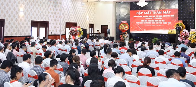 Quang cảnh buổi gặp mặt. Ảnh: NGUYỄN DŨNG