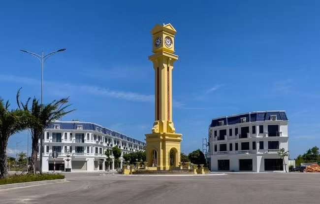 Tháp đồng hồ trung tâm sẽ trở thành biểu tượng phồn hoa của thị xã An Nhơn