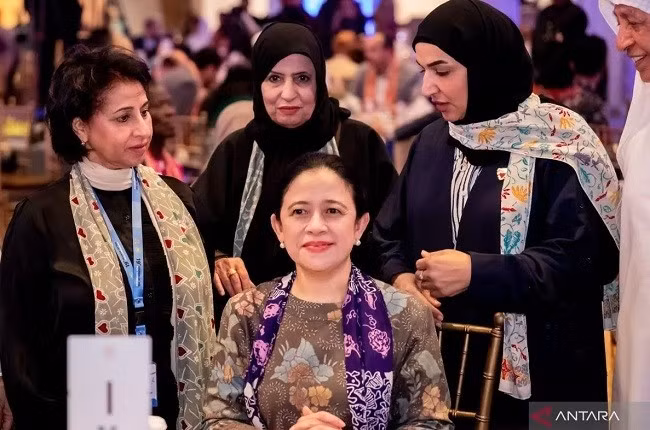 Chủ tịch Hạ viện Indonesia Puan Maharani tham dự tiệc tiếp đón các đoàn đại biểu PUIC lần thứ 19 tại Jakarta. (Nguồn: Antara)