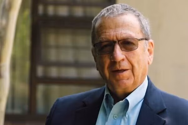 Giáo sư Barry Schoub. Ảnh: Time of Israel