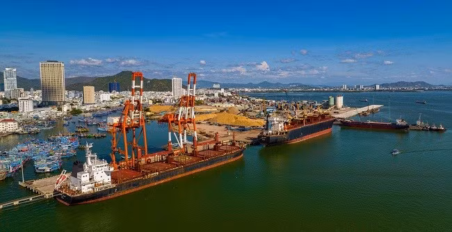 Cảng Quy Nhơn - mắt xích trọng yếu trong chuỗi logistics quốc tế. Ảnh: quynhon.binhdinh.gov.vn