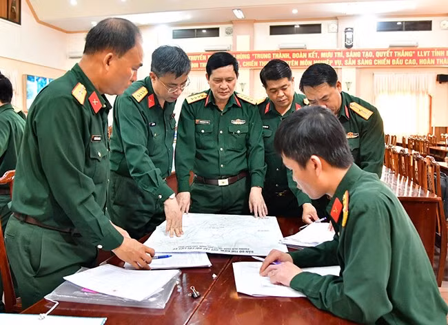 Ban Chỉ đạo Quốc gia 515 kiểm tra sản phẩm bản đồ tìm kiếm, quy tập HCLS tại Bình Định. Ảnh: H.P Ban Chỉ đạo Quốc gia 515 kiểm tra sản phẩm bản đồ tìm kiếm, quy tập HCLS tại Bình Định. Ảnh: H.P