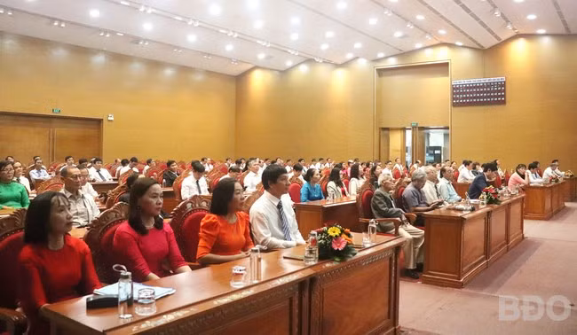 Quang cảnh buổi lễ. Ảnh: HỒ ĐIỂM