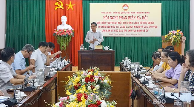 Quang cảnh Hội nghị phản biện. Ảnh: T.K