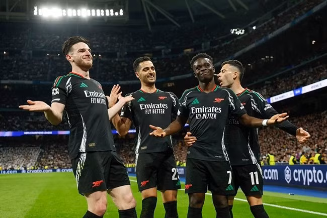 Các cầu thủ Arsenal đã có màn trình diễn tuyệt vời và đang hướng đến những mục tiêu lớn hơn ở Champions League. Ảnh: EFE Các cầu thủ Arsenal đã có màn trình diễn tuyệt vời và đang hướng đến những mục tiêu lớn hơn ở Champions League. Ảnh: EFE