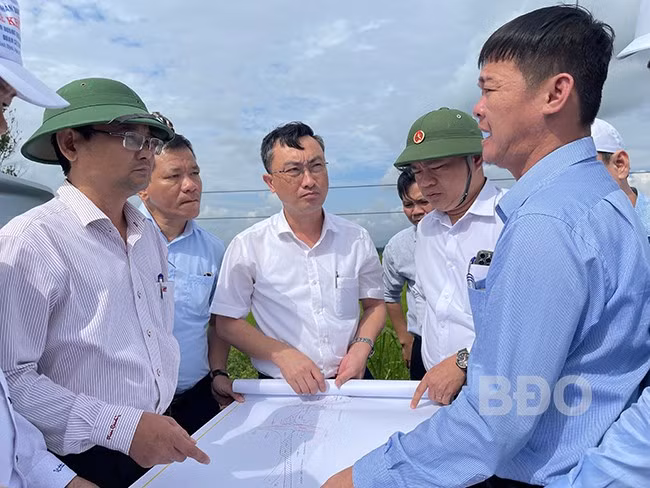 Huyện Tây Sơn liên tục kiến nghị những vướng mắc, khó khăn để tỉnh chỉ đạo giải quyết đảm bảo tiến độ GPMB. Ảnh: HẢI YẾN