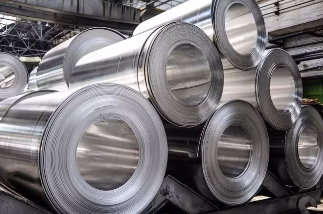 Mỹ và EU đang tìm kiếm các biện pháp thỏa hiệp để giải quyết năng lực sản xuất kim loại dư thừa ở một số nền kinh tế thứ ba, đồng thời thúc đẩy ngành công nghiệp thép trở nên thân thiện môi trường hơn. (Nguồn: Stock) Mỹ và EU đang tìm kiếm các biện pháp thỏa hiệp để giải quyết năng lực sản xuất kim loại dư thừa ở một số nền kinh tế thứ ba, đồng thời thúc đẩy ngành công nghiệp thép trở nên thân thiện môi trường hơn. (Nguồn: Stock)
