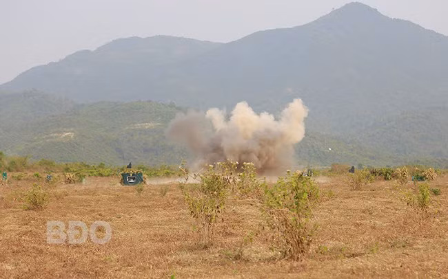 Mục tiêu của địch bị tiêu diệt. Ảnh: H.P