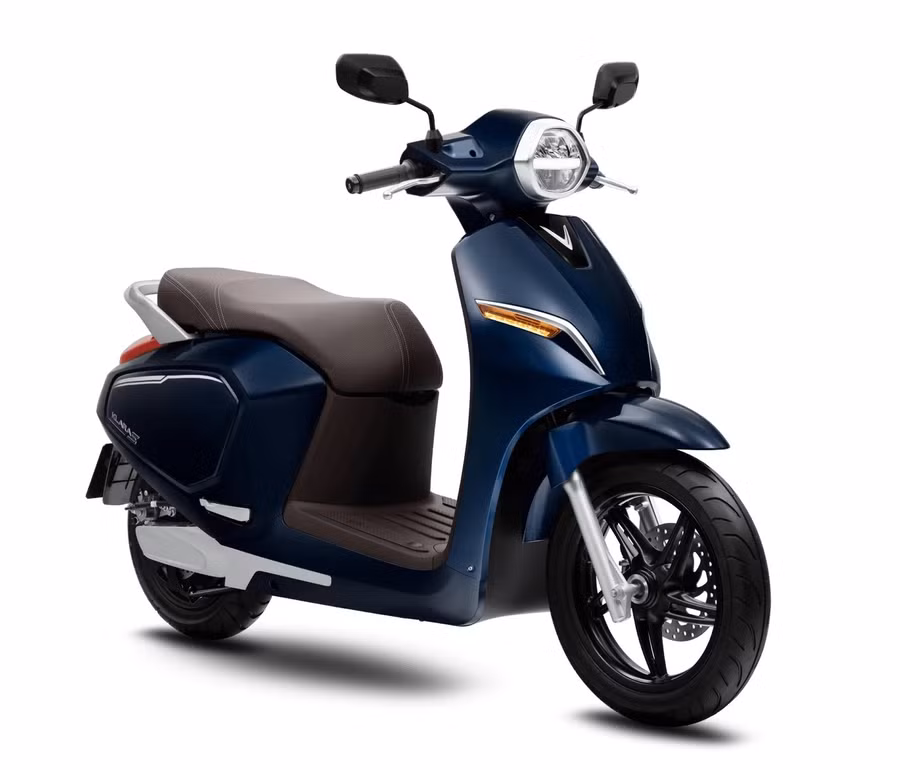 img-top-klaras-blue.jpg