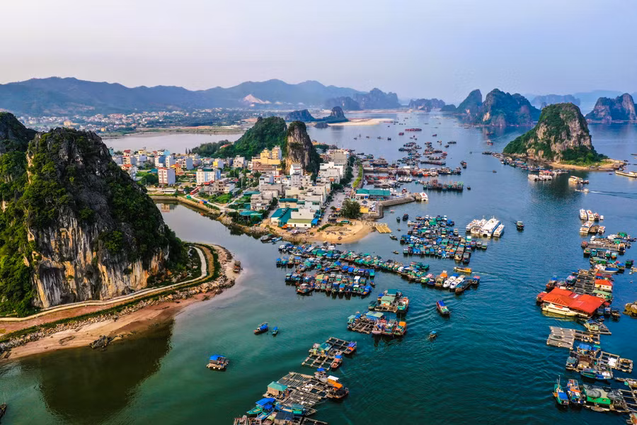 Thị trấn Cái Rồng, Vân Đồn