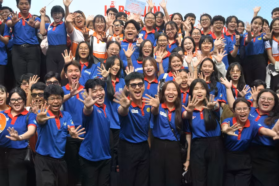 Hào hứng khí thế trong ngày ra quân