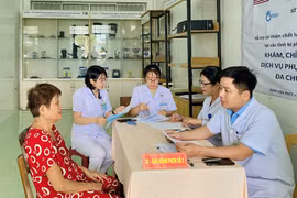 Chăm sóc sức khỏe, hỗ trợ phục hồi cho người có công, nạn nhân chất độc hóa học.