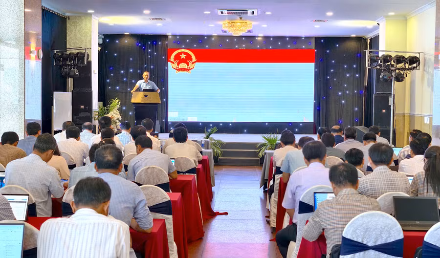 ngay-237-quang-canh-khai-mac.jpg