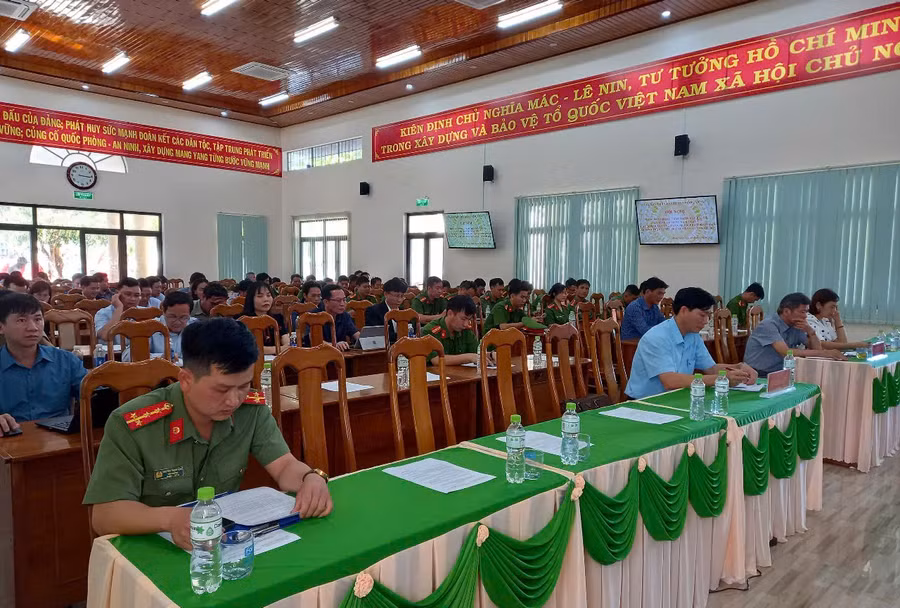 cac-dai-bieu-tham-du-tai-hoi-nghi.jpg