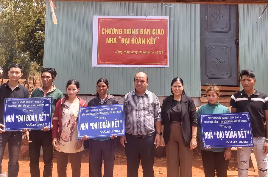 ban-g-nha-cho-c-ho-ngheo-tai-lang-dak-bet-anh-na.jpg