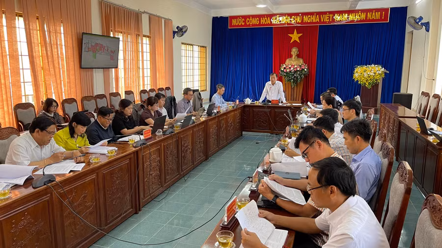 quang-canh-buoi-lam-viec.jpg