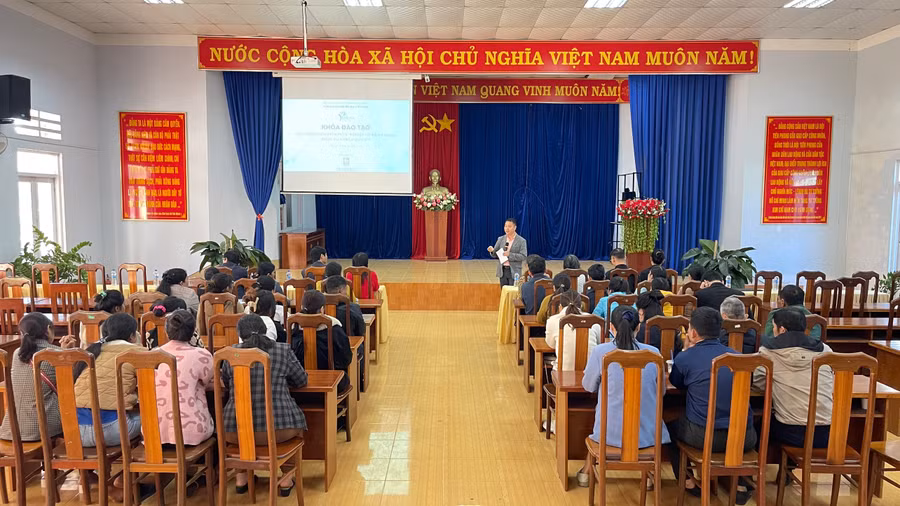 lop-dao-tao-duoc-dien-ra-trong-hai-ngay-30-den-31-12.jpg