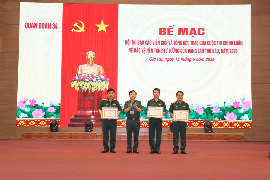 quan-doan-34-tong-ket-trao-giai-cuoc-thi-chinh-luan-nam-2026.jpg