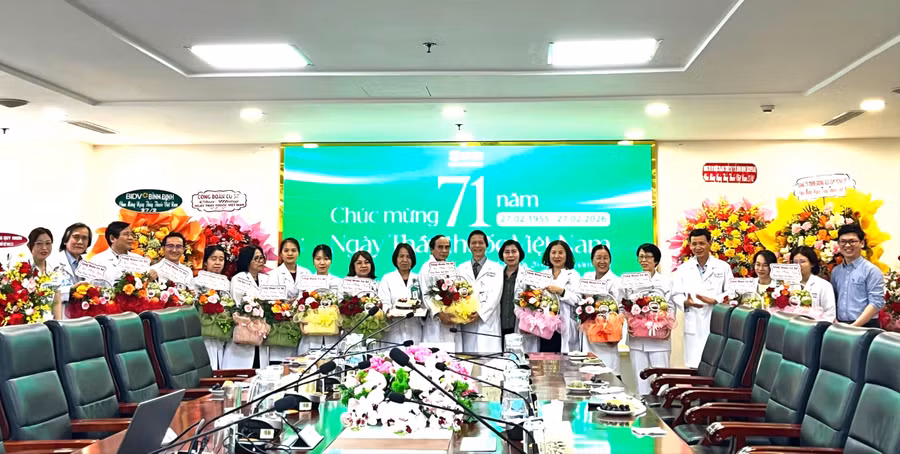 benh-vien-binh-dinh-toa-dam-nhan-ky-niem-71-nam-ngay-thay-thuoc-viet-nam-3327.jpg