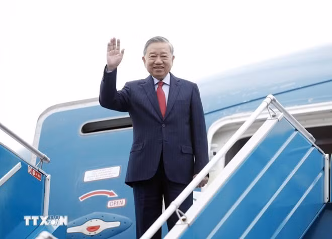 tong-bi-thu-to-lam-roi-ha-noi-len-duong-tham-du-cuoc-hop-khai-mac-hoi-dong-hoa-binh-ve-gaza.jpg