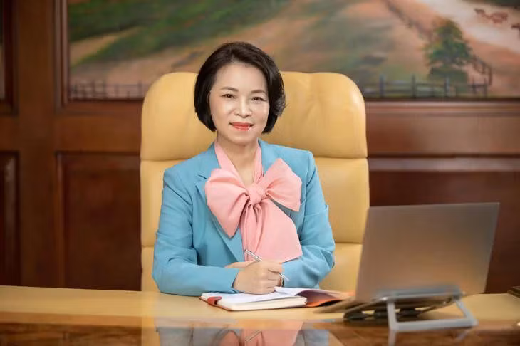 ba-pham-thu-huong.jpg