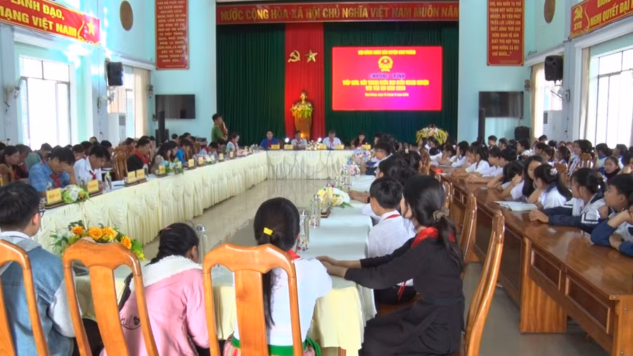 quang-canh-chuong-trinh-doi-thoai-1.jpg