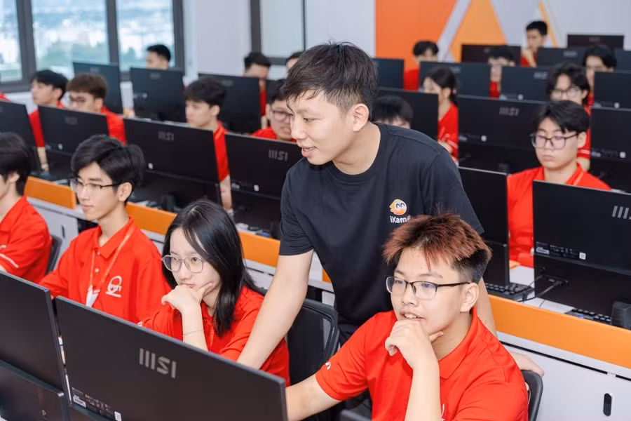 Tổ hợp không gian sáng tạo iKame được xây dựng theo phong cách hiện đại, tiện nghi với 1 phòng lab 50 máy tính có cấu hình tối tân. Ảnh: TTO