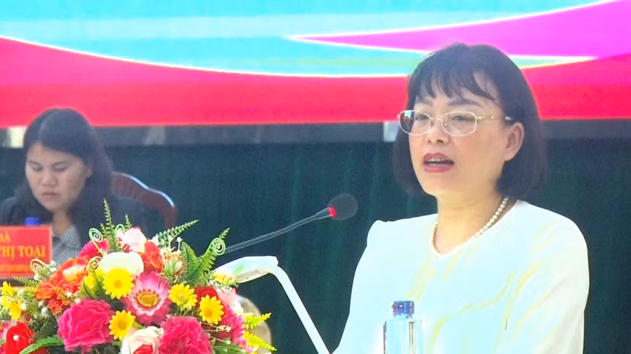 ung-cu-vien-dai-bieu-quoc-hoi-khoa-xvi-tai-don-vi-bau-cu-so-5-tinh-gia-lai-tiep-xuc-cu-tri.jpg