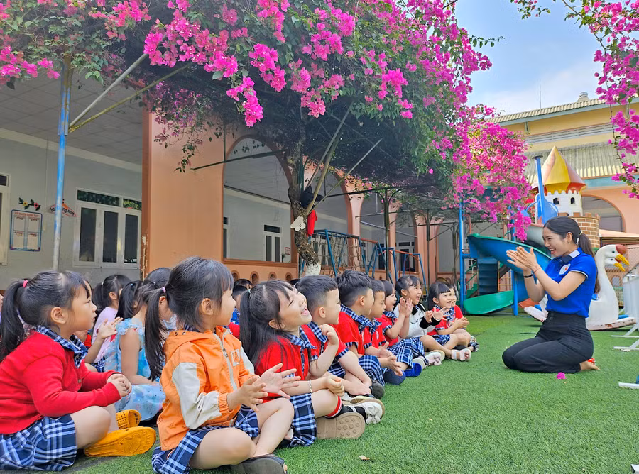 quy-dinh-cac-khoan-thu-dich-vu-phuc-vu-ho-tro-hoat-dong-gddt-phai-duoc-co-quan-co-tham-quyen-quyet-dinh.jpg